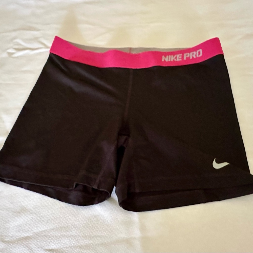 Nike Black and Pink Athletic Shorts for Performance